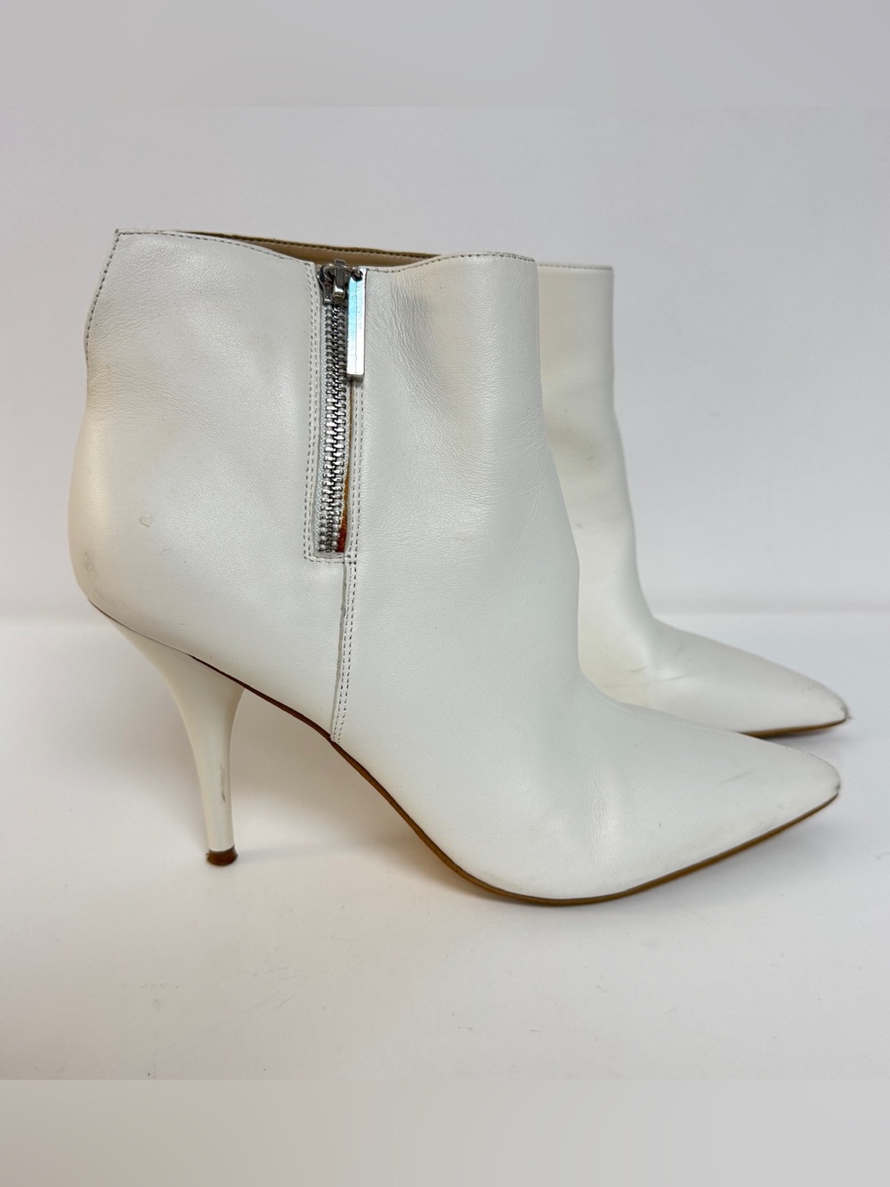 Marc Fisher White Ankle Boots Stiletto Heeled Bootie Pointed Toe 9